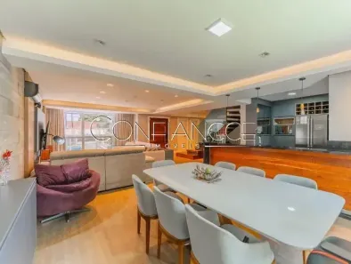 Sobrado com 3 Quartos para alugar, 280m² no Santo Inácio, Curitiba