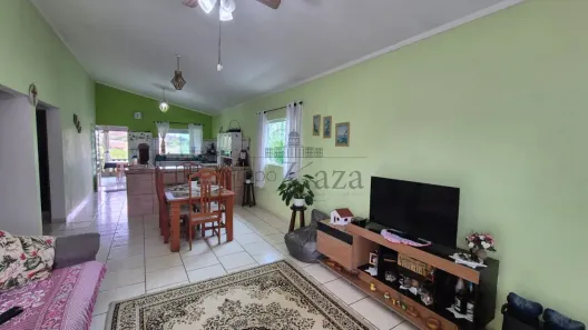 com 2 Quartos à venda, 160m² no Chácaras Rurais Guararema, Jacareí