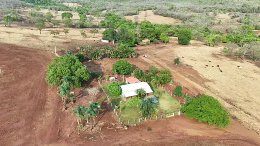 Fazenda/Sítio à venda, 5614400m² no Setor Central, Rio Verde