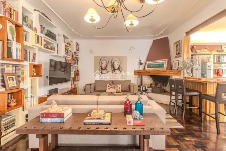 Sobrado com 5 Quartos à venda, 289m² no Rio Branco, Porto Alegre