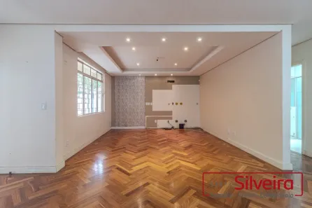 Casa com 3 Quartos à venda, 204m² no Passo da Areia, Porto Alegre