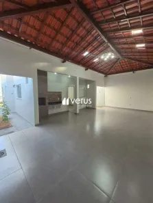 Casa com 2 Quartos à venda, 113m² no Laranjeiras, Uberlândia