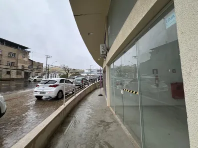 Ponto Comercial para alugar, 71m² no Bandeirantes, Juiz de Fora