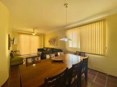 Apartamento com 3 Quartos para alugar, 129m² no Pitangueiras, Guarujá