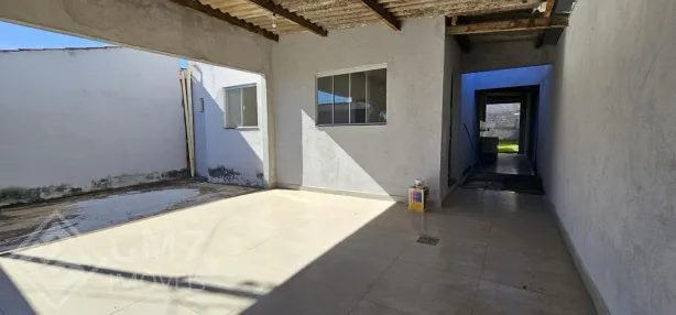 Casa com 3 Quartos para alugar, 100m² no Residencial Santa Fé I, Goiânia
