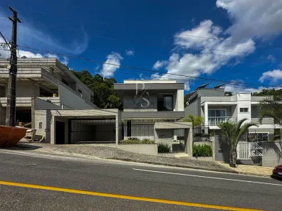Casa com 3 Quartos à venda, 329m² no Amizade, Jaraguá do Sul
