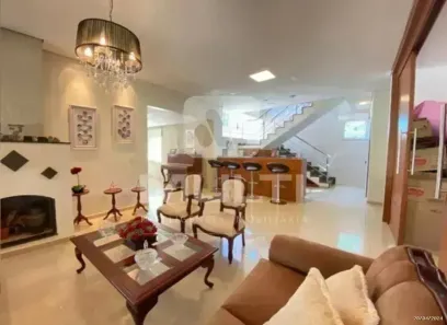 Casa com 4 Quartos à venda, 500m² no Mansões Aeroporto, Uberlândia