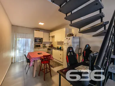 Sobrado com 2 Quartos à venda, 90m² no Costa e Silva, Joinville