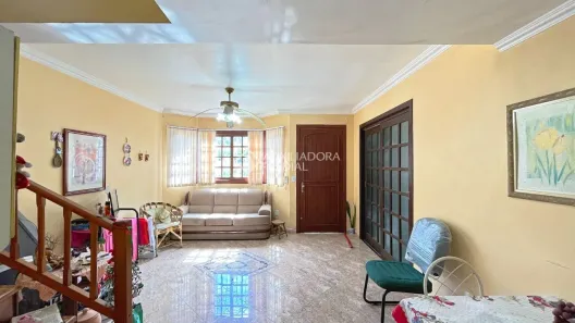 Casa com 3 Quartos à venda, 150m² no Espírito Santo, Porto Alegre