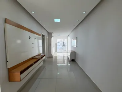 Casa de Condomínio com 3 Quartos para alugar, 90m² no Aclimação, Uberlândia