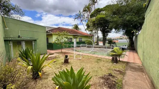 Casa com 1 Quarto para venda ou aluguel, 277m² no Centro, Embu das Artes