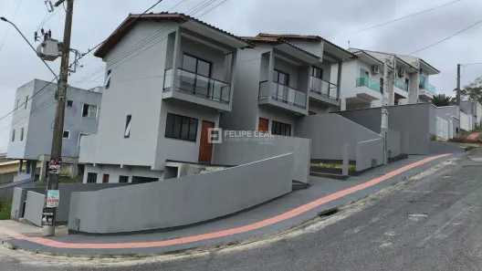 Sobrado com 2 Quartos à venda, 79m² no Bela Vista, Palhoça