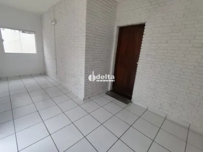 Ponto Comercial com 9 Quartos para alugar, 280m² no Brasil, Uberlândia