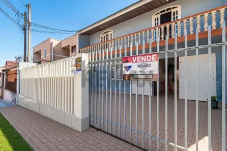 Sobrado com 3 Quartos à venda, 181m² no Xaxim, Curitiba