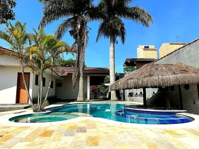Casa de Condomínio com 4 Quartos para alugar, 500m² no Arujázinho I, II e III, Arujá