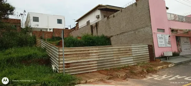 Lote/Terreno à venda, 250m² no Monte Carlo, Santa Luzia
