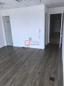 Sala Comercial à venda, 33m² no Santo Amaro, São Paulo