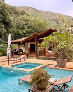 Casa de Condomínio com 5 Quartos à venda, 300m² no Retiro do Chalé (Piedade do Paraopeba), Brumadinho