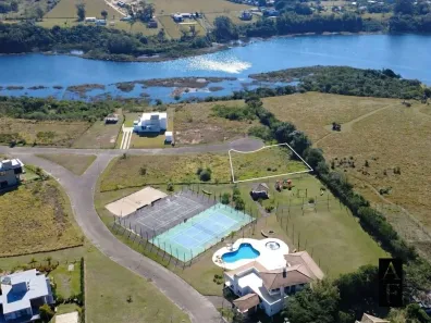 Lote/Terreno à venda, 1227m² no Arroio, Imbituba