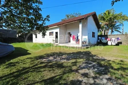Casa com 3 Quartos à venda, 140m² no Jardim Somar, Peruíbe