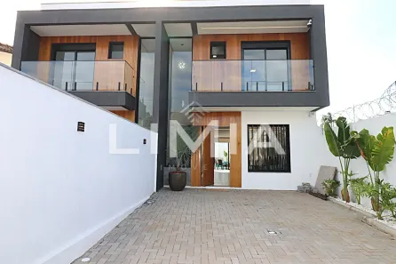 Sobrado com 3 Quartos à venda, 132m² no São Sebastião, Porto Alegre