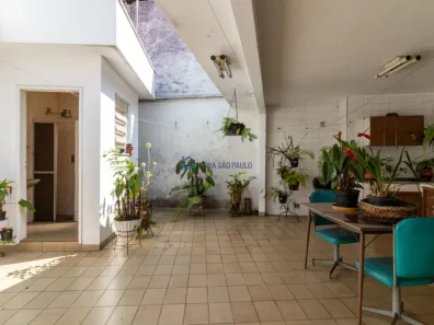 Casa com 3 Quartos para alugar, 227m² no Saúde, São Paulo