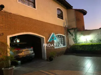 Sobrado com 4 Quartos à venda, 330m² no Jardim Itapoan, Santo André