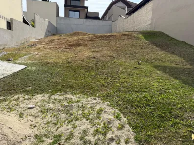 à venda, 360m² no Urbanova III, São José dos Campos
