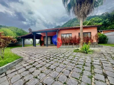 Casa com 3 Quartos à venda, 200m² no Centro, Guapimirim