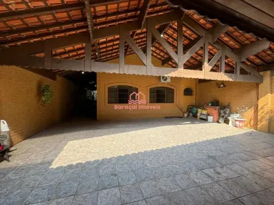 Casa com 3 Quartos à venda, 300m² no Aviação, Praia Grande