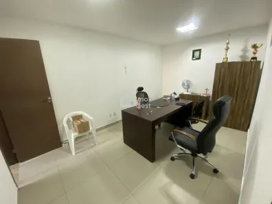 Sala Comercial com 3 Quartos para alugar, 14m² no Alecrim, Natal