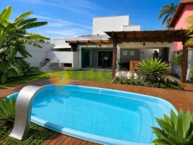 Sobrado com 4 Quartos à venda, 269m² no Pontal de Santa Marina, Caraguatatuba