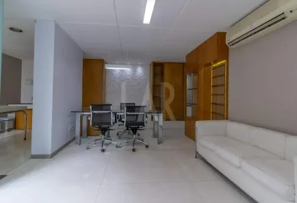 Sala Comercial à venda, 210m² no Santa Efigênia, Belo Horizonte