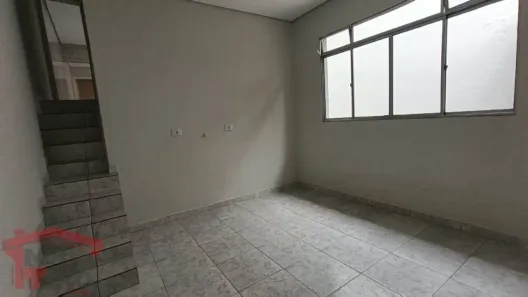 Casa com 3 Quartos para alugar, 100m² no Jardim Regina, São Paulo