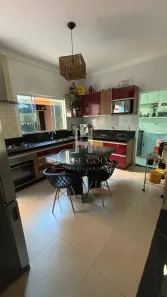 Sobrado com 3 Quartos à venda, 124m² no Moinho dos Ventos, Goiânia