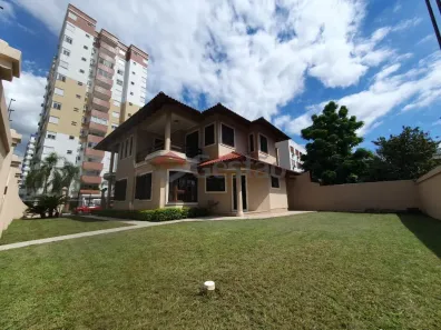 Sobrado com 3 Quartos à venda, 234m² no Marechal Rondon, Canoas