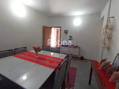 Apartamento com 3 Quartos à venda, 90m² no Santa Mônica, Uberlândia