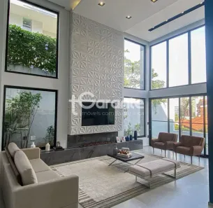 Casa de Condomínio com 4 Quartos à venda, 600m² no Jardim Vitória Régia, São Paulo