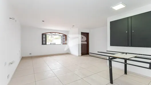 Ponto Comercial para alugar, 122m² no Xaxim, Curitiba