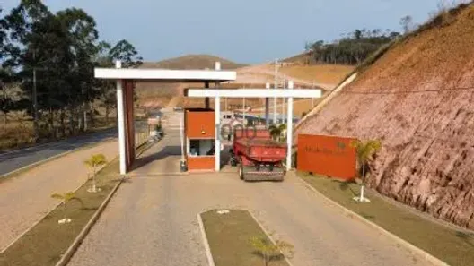 Lote/Terreno à venda, 1693m² no Terras do Comendador, Chácara