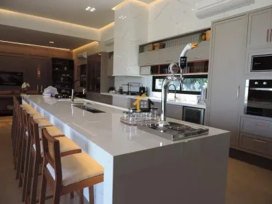Fazenda/Sítio com 5 Quartos à venda, 380m² no Centro, Mendonça