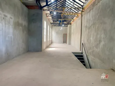 com 1 Quarto para alugar, 53m² no Centro, Petrópolis