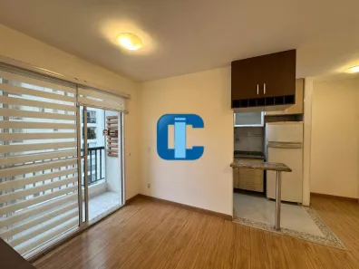 Apartamento com 2 Quartos para alugar, 52m² no Vila Anastácio, São Paulo