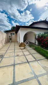 Casa com 4 Quartos à venda, 300m² no Jardim São Luiz, Montes Claros