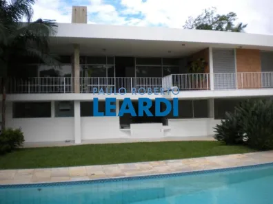 Sobrado com 4 Quartos para venda ou aluguel, 850m² no Retiro Morumbi, São Paulo