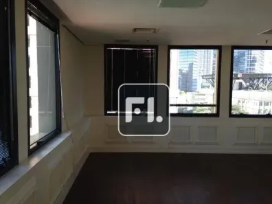 Sala Comercial para alugar, 130m² no Vila Olímpia, São Paulo