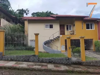 Casa com 3 Quartos à venda, 250m² no Coqueiros, Florianópolis