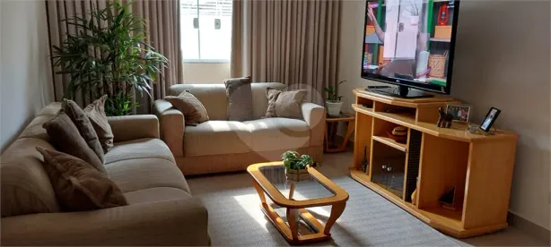 Casa com 3 Quartos à venda, 132m² no Vila Galvão, Guarulhos