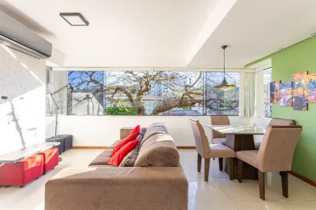 Apartamento com 2 Quartos à venda, 82m² no Passo da Areia, Porto Alegre