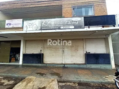 Ponto Comercial para alugar, 220m² no Segismundo Pereira, Uberlândia